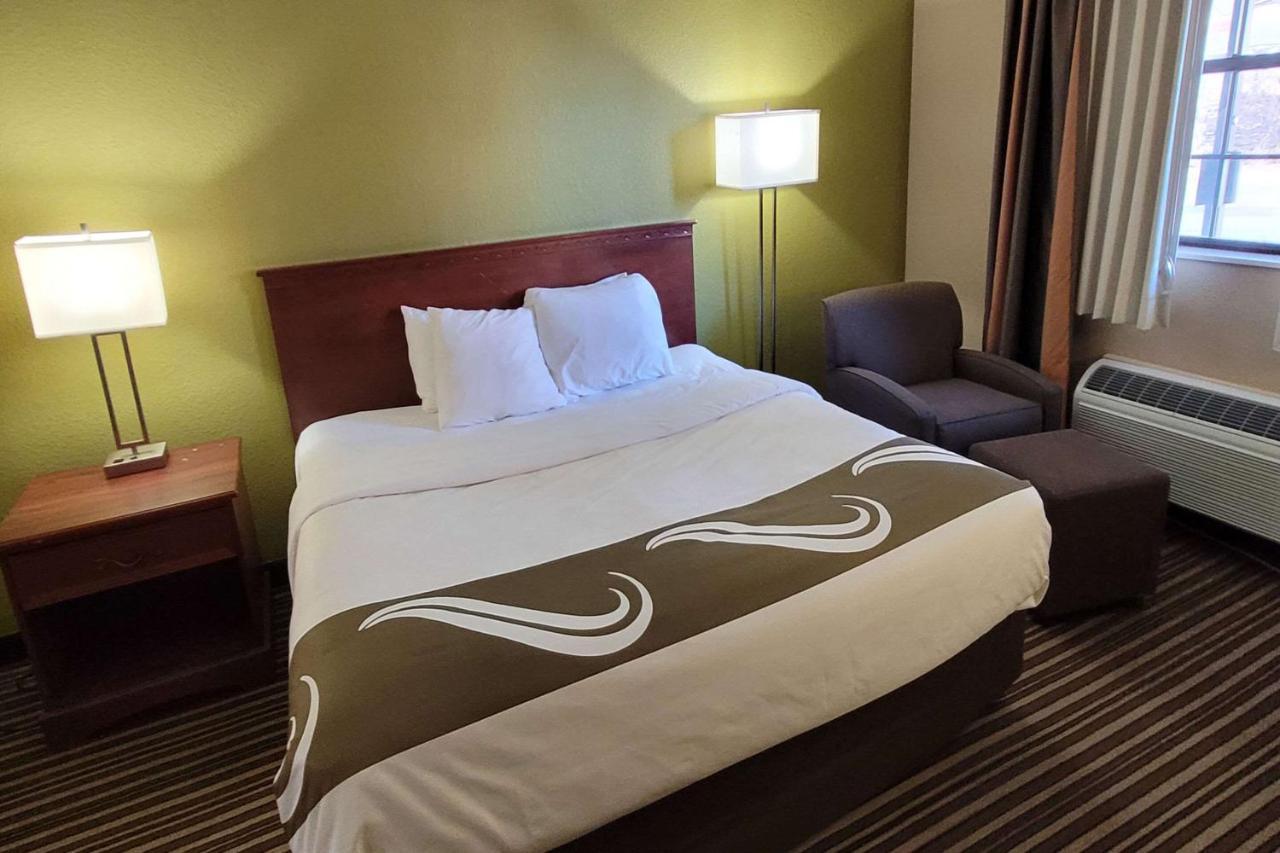 Quality Inn & Suites Columbia I-70 Exteriér fotografie